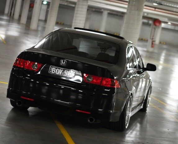 PAINTED HONDA ACCORD EURO SEDAN 2005 BOOT LIP SPOILER - GLOSS BLACK